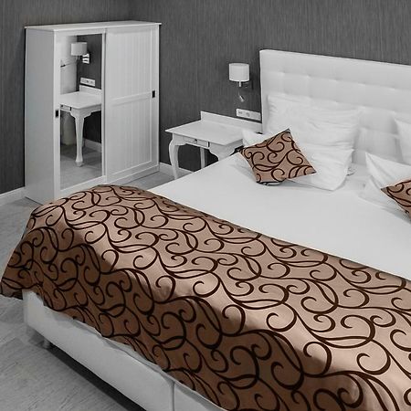 Haus Hotel & Pension Villa Laluna Бланкенбург Экстерьер фото